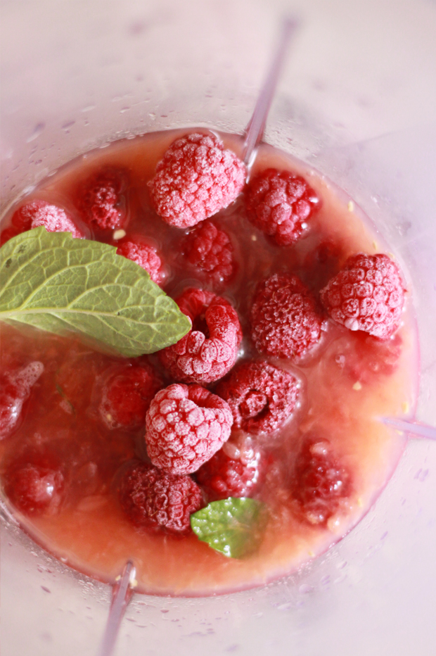 Smoothie-pamplemousse-framboises2
