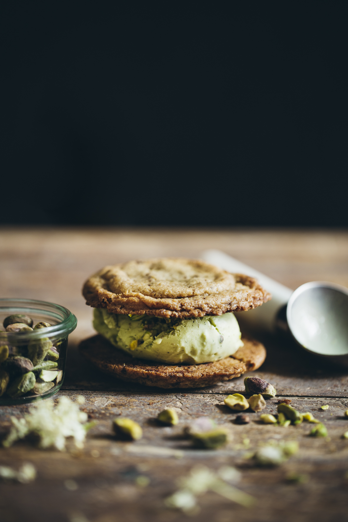 Cookies ice cream sandwich à la pistache ©Sandrine Saadi